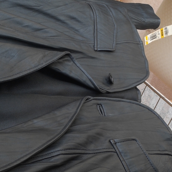 Womens Vintage Black Leather Jacket..brand- INC..size M...NEW - Picture 10 of 14